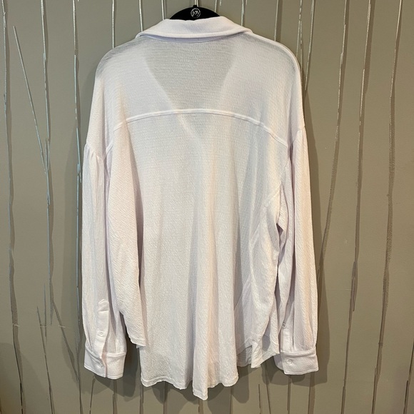 Sweet Romeo oversized button up - Picture 2 of 3